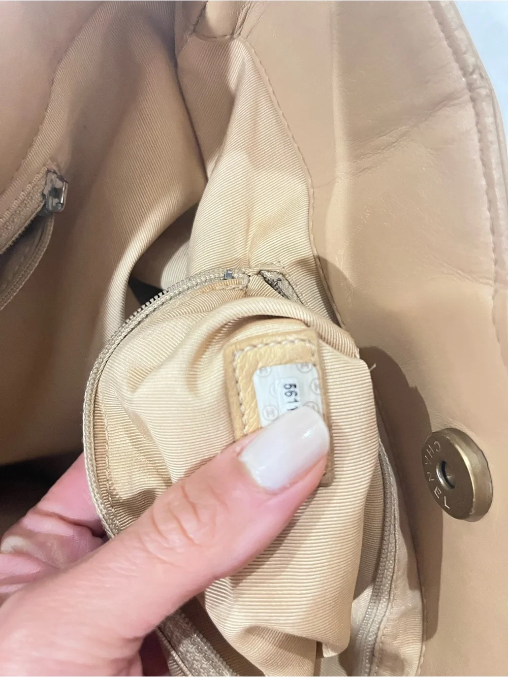 CHANEL vintage shopping